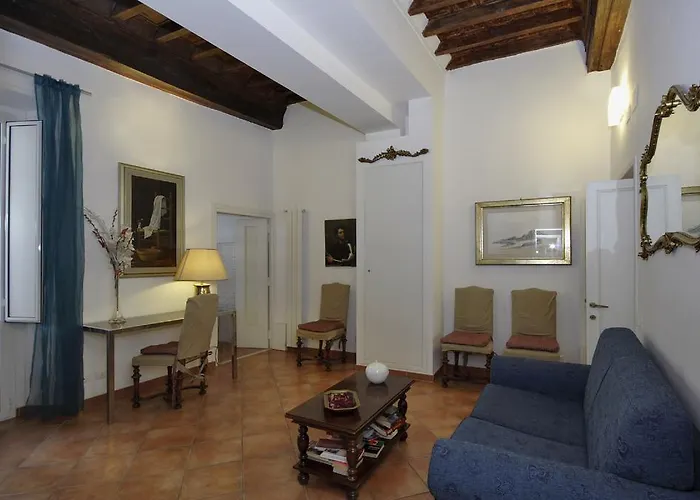 Piazza Farnese Řím